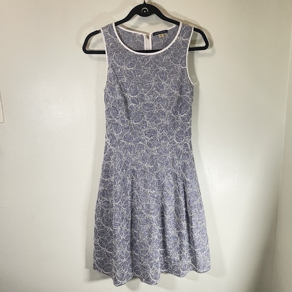Tommy Hilfiger Dresses & Skirts - Tommy Hilfiger Blue White Lace Fit & Flare Dress Women's Size 2 Sleeveless